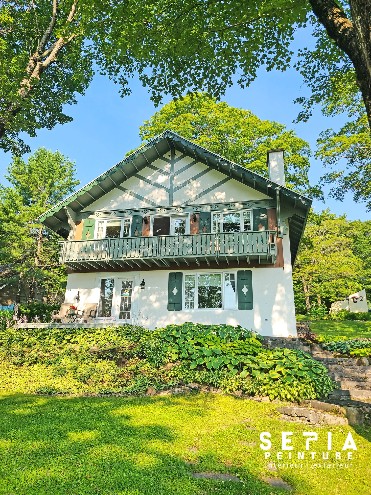 Peinture sur stucco et bois - peinture residentielle - Québec